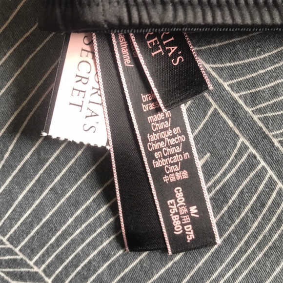 NWT Victoria’s Secret bralette - Picture 2 of 4